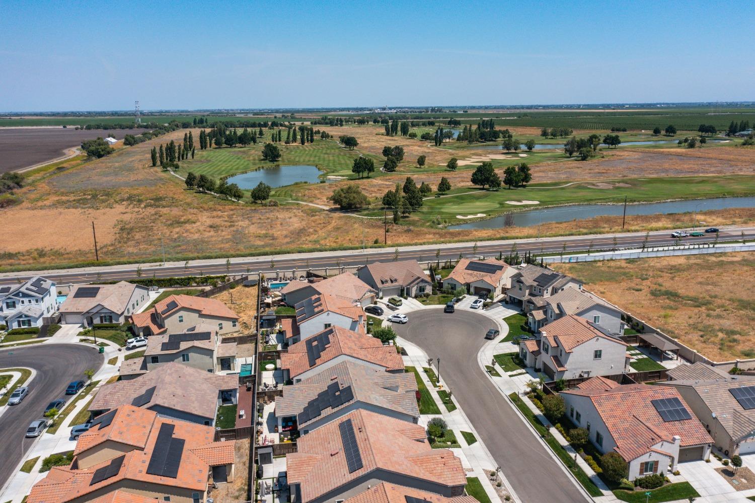 Detail Gallery Image 52 of 60 For 10921 Mikas Pond Way, Stockton,  CA 95219 - 5 Beds | 3/1 Baths