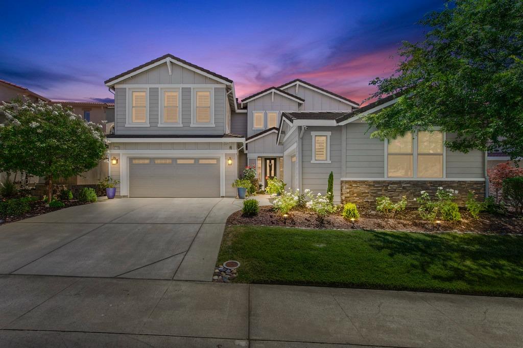 Detail Gallery Image 2 of 88 For 2718 Hidden Trail Loop, Rocklin,  CA 95765 - 5 Beds | 4/1 Baths