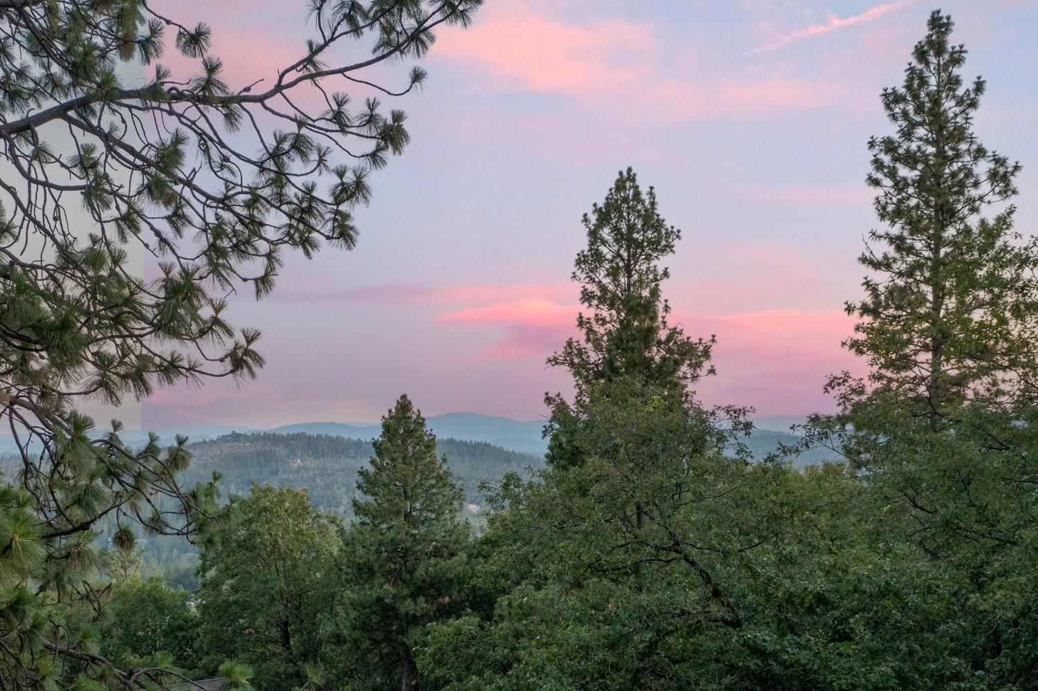 Detail Gallery Image 54 of 68 For 144 Ventana Ridge Pl, Grass Valley,  CA 95945 - 4 Beds | 4 Baths