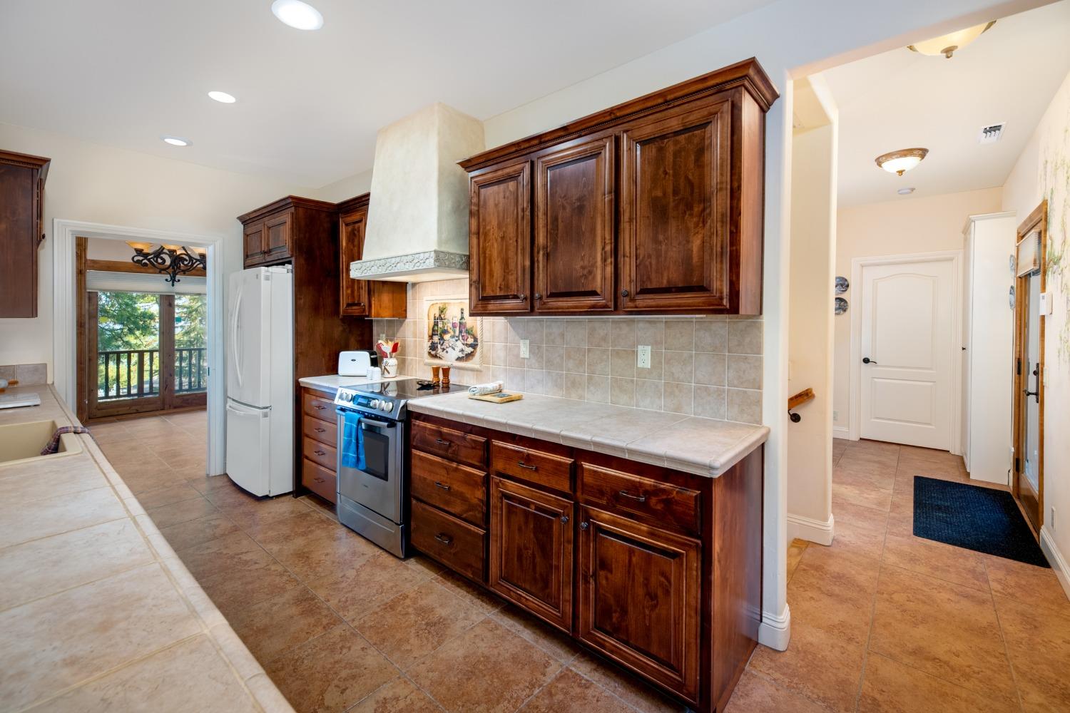 Detail Gallery Image 35 of 68 For 144 Ventana Ridge Pl, Grass Valley,  CA 95945 - 4 Beds | 4 Baths