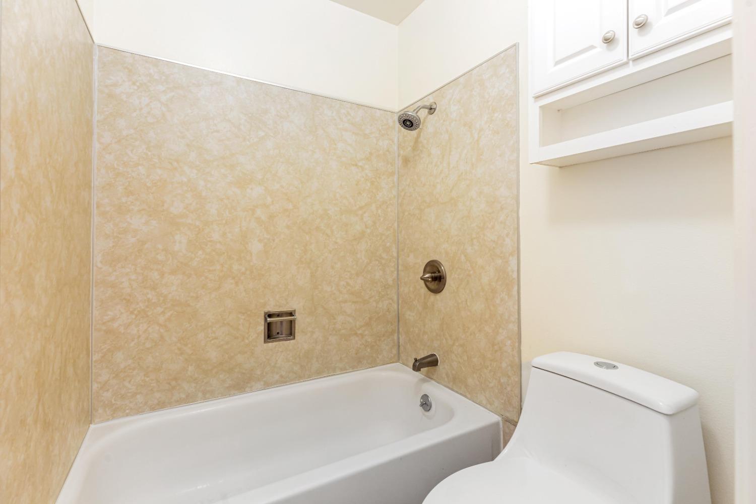 Detail Gallery Image 45 of 59 For 6818 Castillo Ct, Citrus Heights,  CA 95621 - 3 Beds | 2/1 Baths