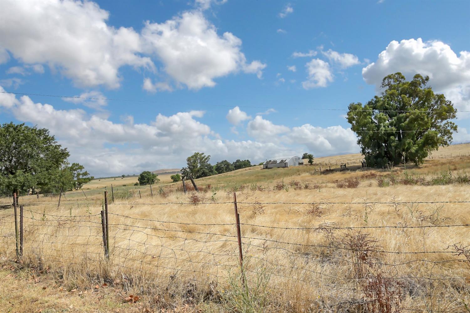 Detail Gallery Image 23 of 51 For 2750 Spenceville Rd, Wheatland,  CA 95692 - 5 Beds | 3 Baths