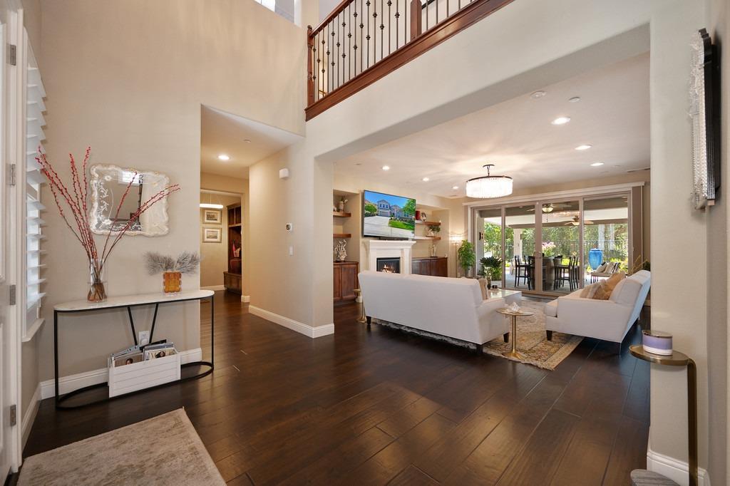 Detail Gallery Image 9 of 88 For 2718 Hidden Trail Loop, Rocklin,  CA 95765 - 5 Beds | 4/1 Baths