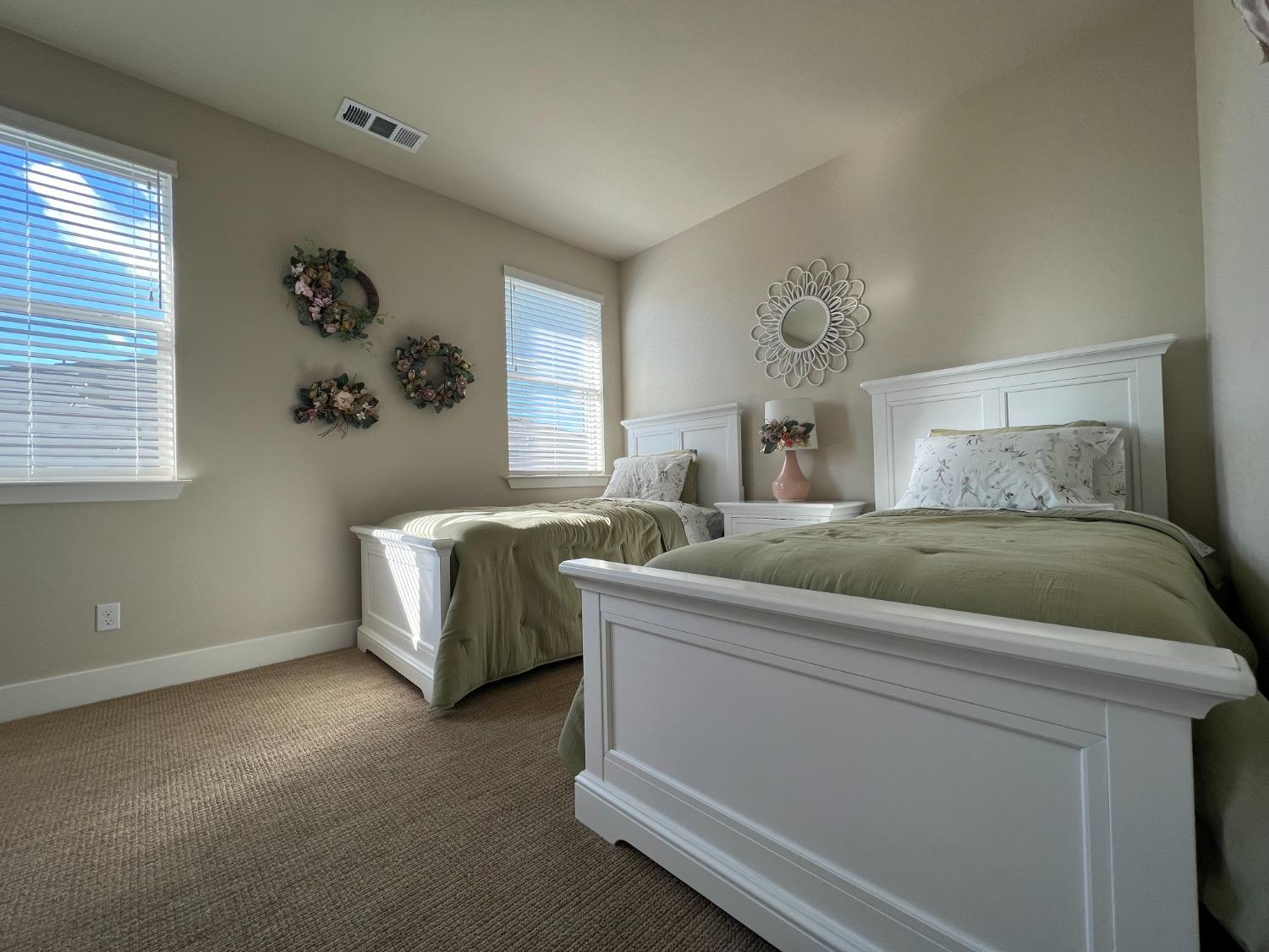 Detail Gallery Image 24 of 29 For 1271 Veteran St Model,  Manteca,  CA 95337 - 4 Beds | 2/1 Baths