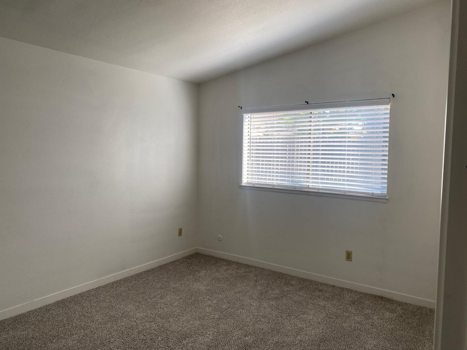 Detail Gallery Image 7 of 11 For 2914 Platinum Ct, Rancho Cordova,  CA 95670 - 2 Beds | 1 Baths