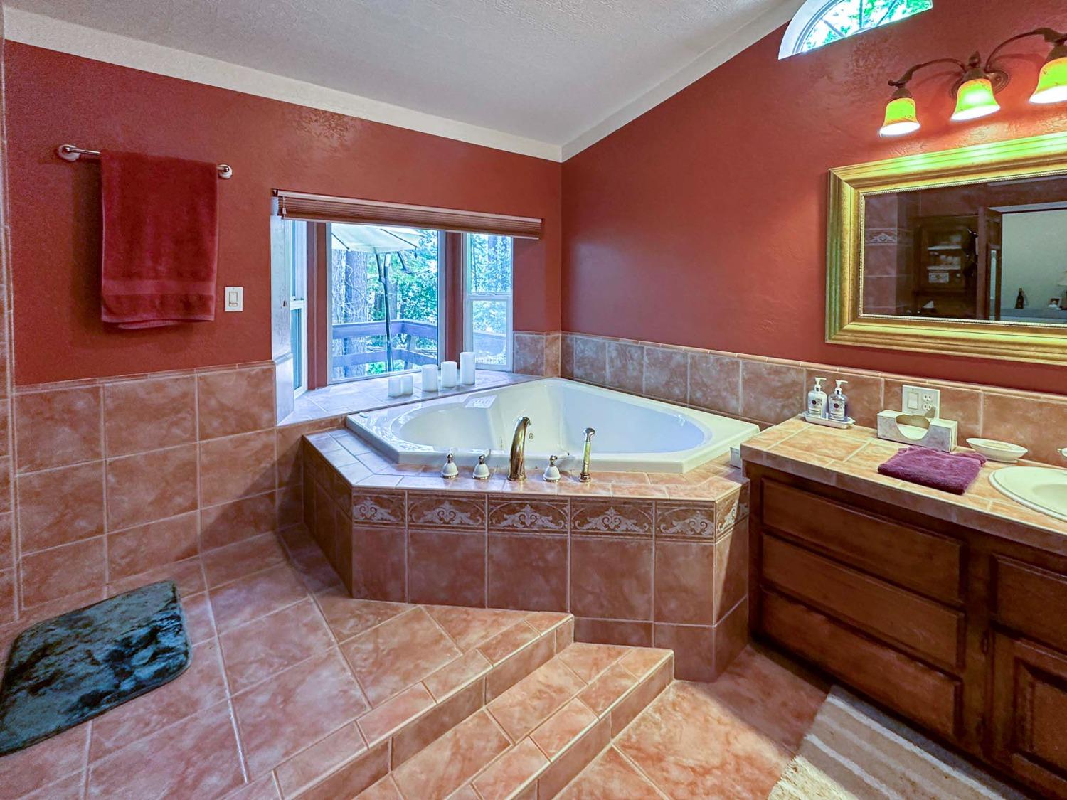 Detail Gallery Image 13 of 27 For 16878 Pasquale Rd, Nevada City,  CA 95959 - 3 Beds | 2 Baths