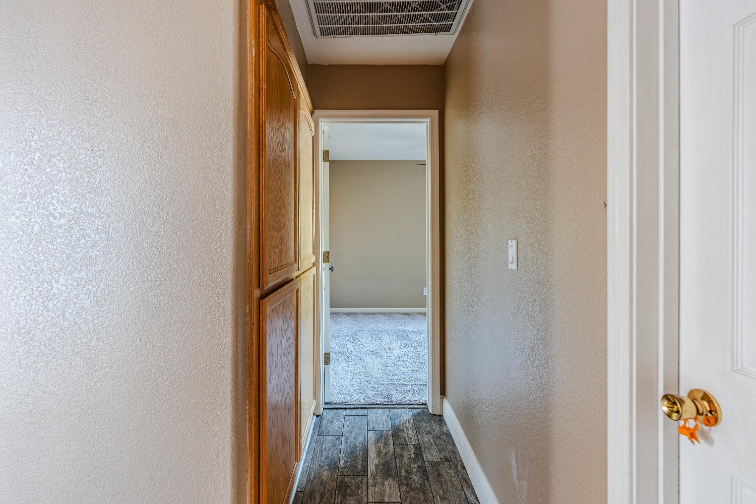 Detail Gallery Image 29 of 37 For 930 Garden St, Los Banos,  CA 93635 - 4 Beds | 2 Baths