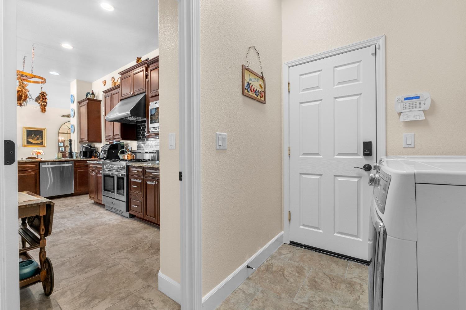 Detail Gallery Image 33 of 48 For 15413 Murieta South Pkwy, Rancho Murieta,  CA 95683 - 3 Beds | 2 Baths