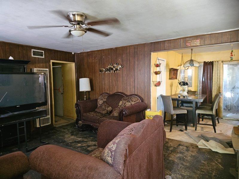 Meadows Street, Bakersfield, California image 3