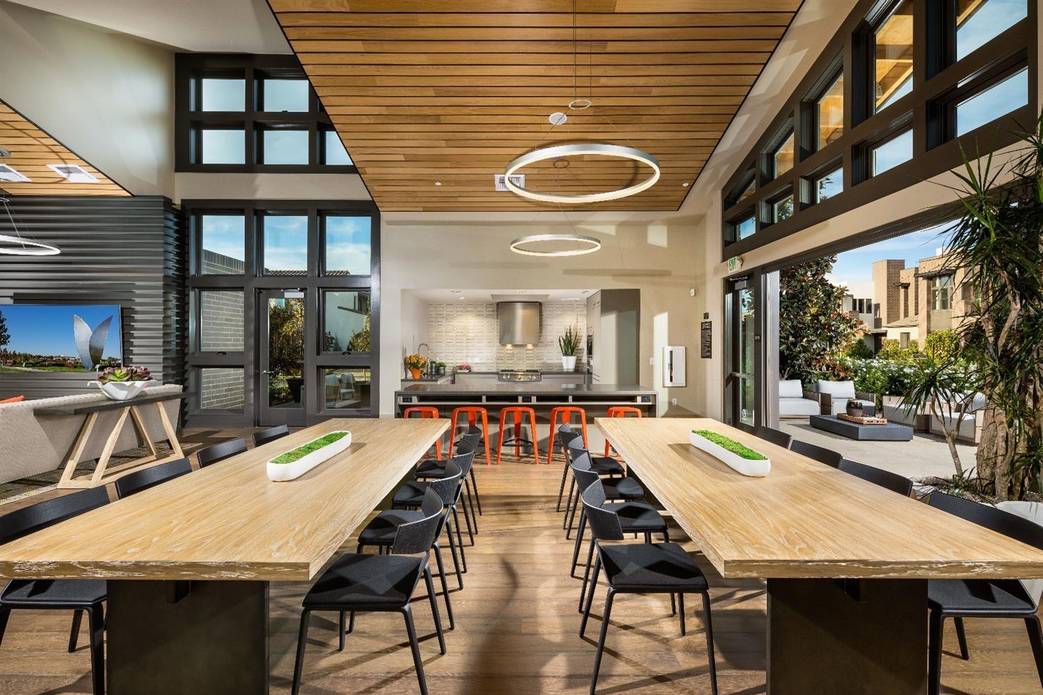 Forney Way, Sacramento, CA, 95816-6555
