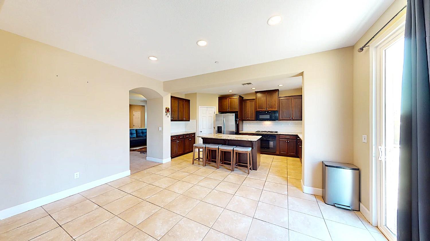 Detail Gallery Image 19 of 53 For 1505 Mayweed Dr, Los Banos,  CA 93635 - 4 Beds | 2/1 Baths