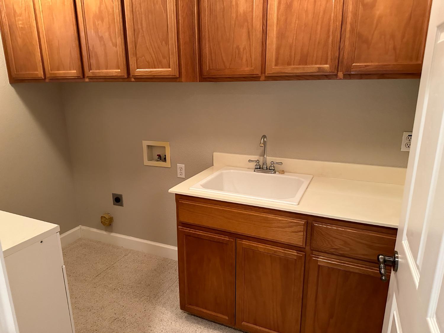 Detail Gallery Image 19 of 34 For 3205 New London Ln, Modesto,  CA 95355 - 4 Beds | 2/1 Baths