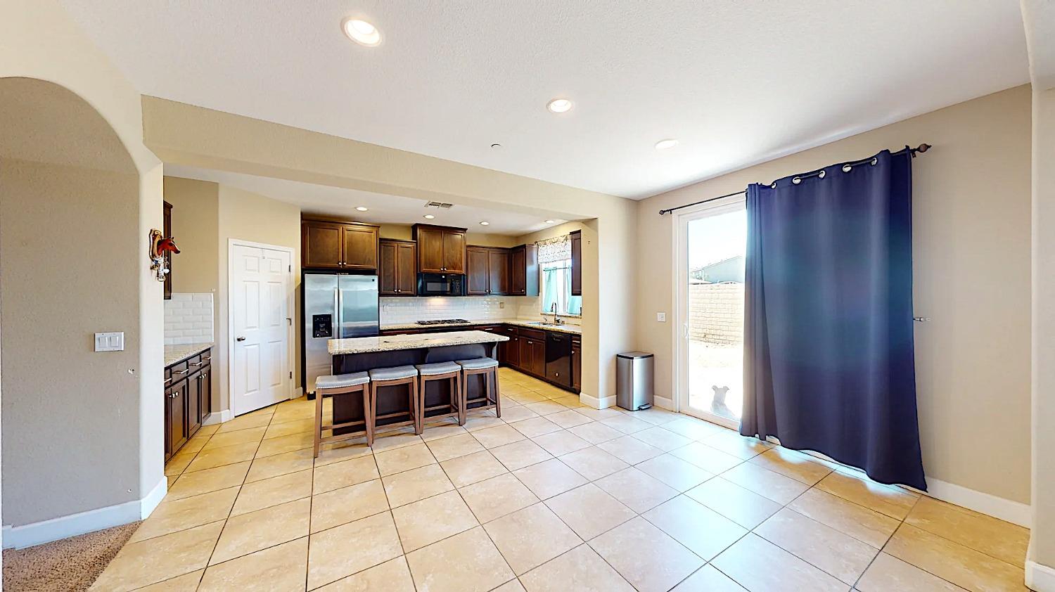 Detail Gallery Image 20 of 53 For 1505 Mayweed Dr, Los Banos,  CA 93635 - 4 Beds | 2/1 Baths