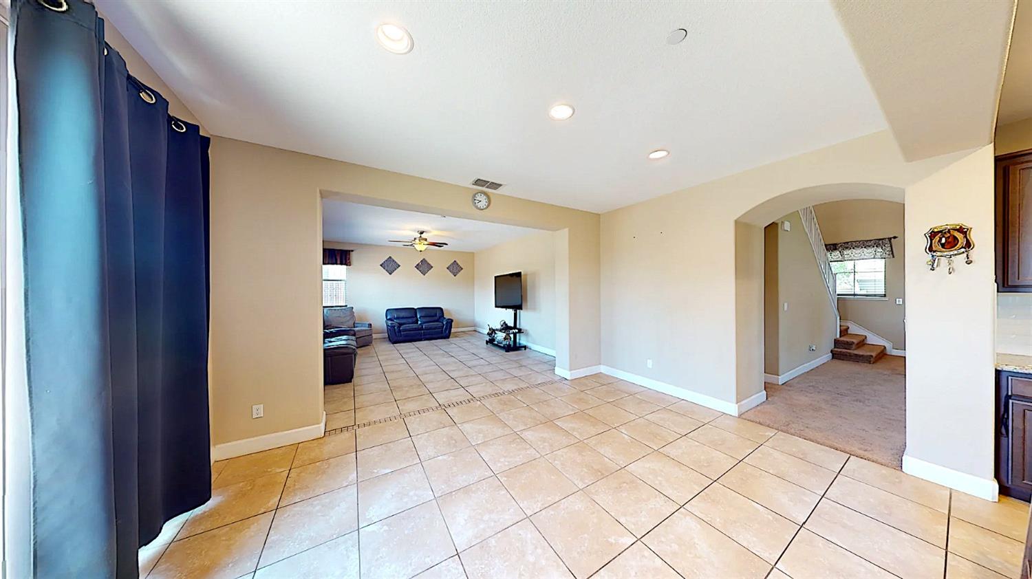 Detail Gallery Image 14 of 53 For 1505 Mayweed Dr, Los Banos,  CA 93635 - 4 Beds | 2/1 Baths