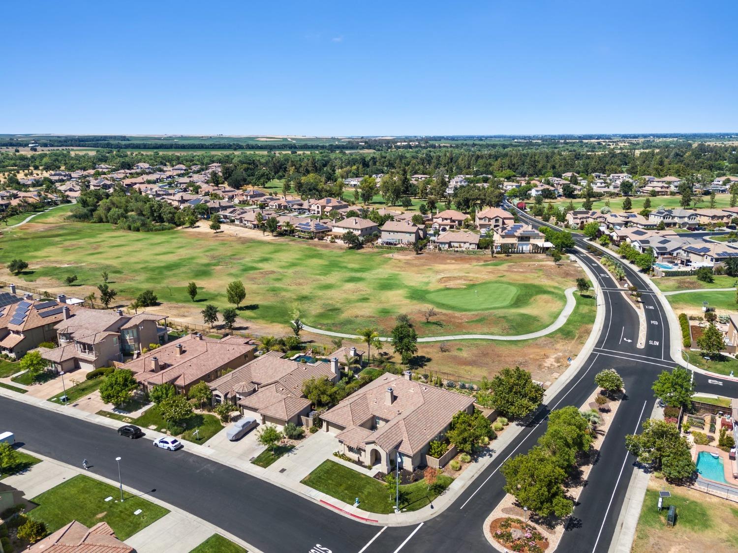 Detail Gallery Image 21 of 79 For 18401 Gadwall St, Woodland,  CA 95695 - 5 Beds | 4 Baths