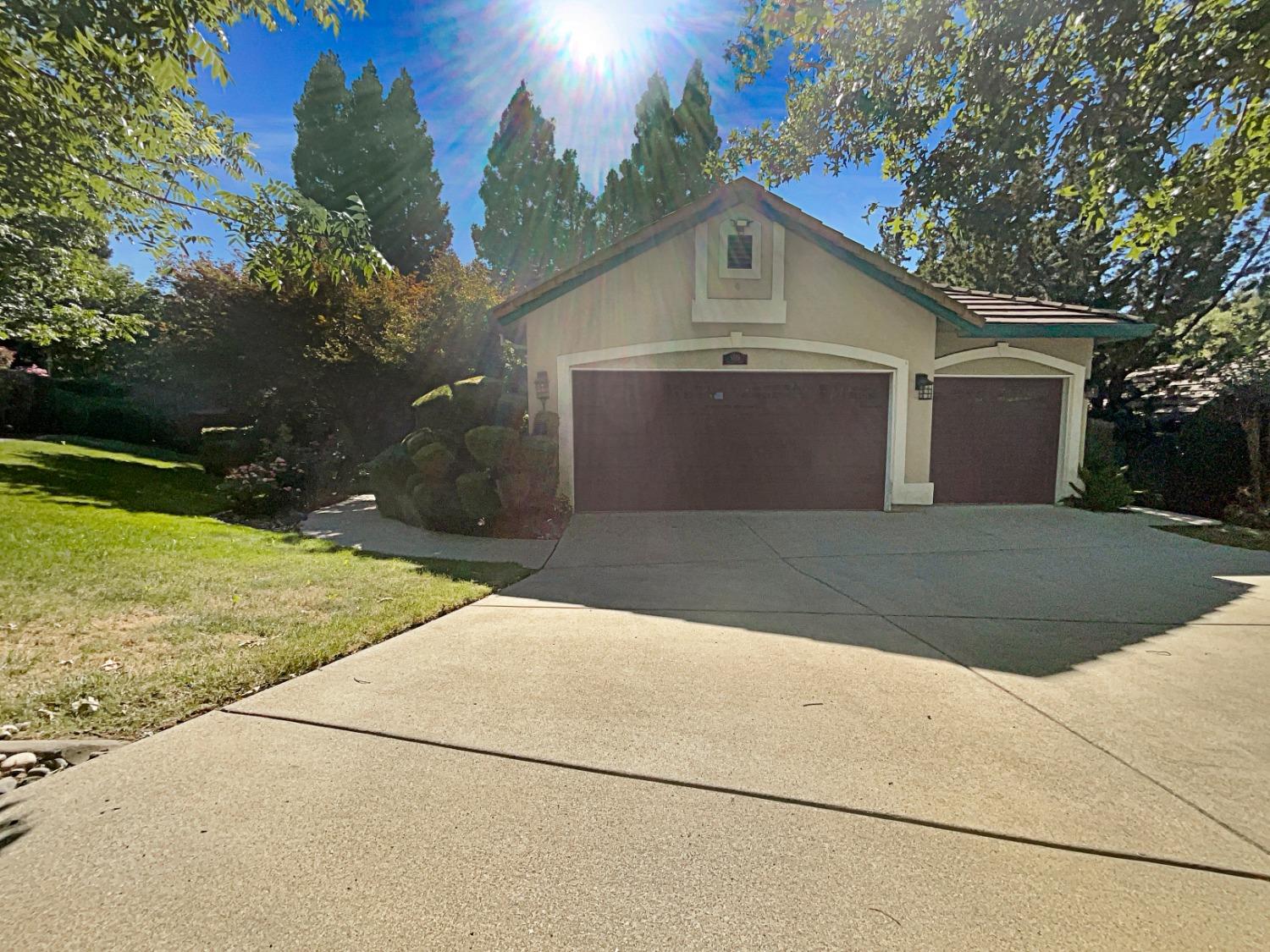 Detail Gallery Image 1 of 1 For 5129 Embassy Ln, Fair Oaks,  CA 95628 - 3 Beds | 2/1 Baths