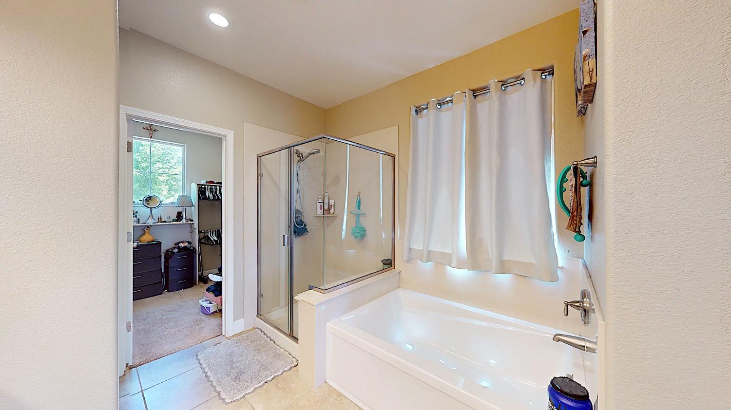 Detail Gallery Image 31 of 53 For 1505 Mayweed Dr, Los Banos,  CA 93635 - 4 Beds | 2/1 Baths