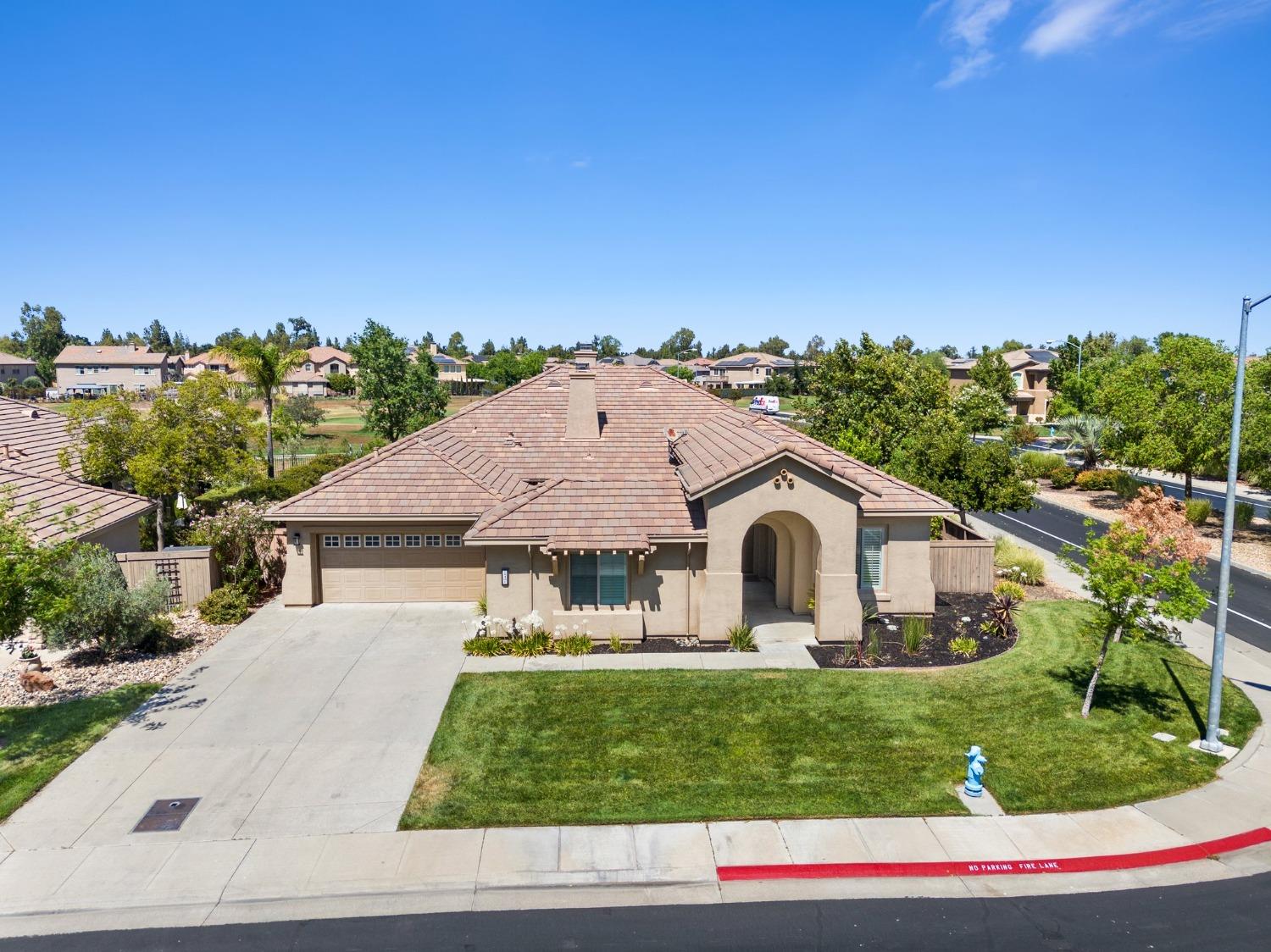 Detail Gallery Image 2 of 79 For 18401 Gadwall St, Woodland,  CA 95695 - 5 Beds | 4 Baths