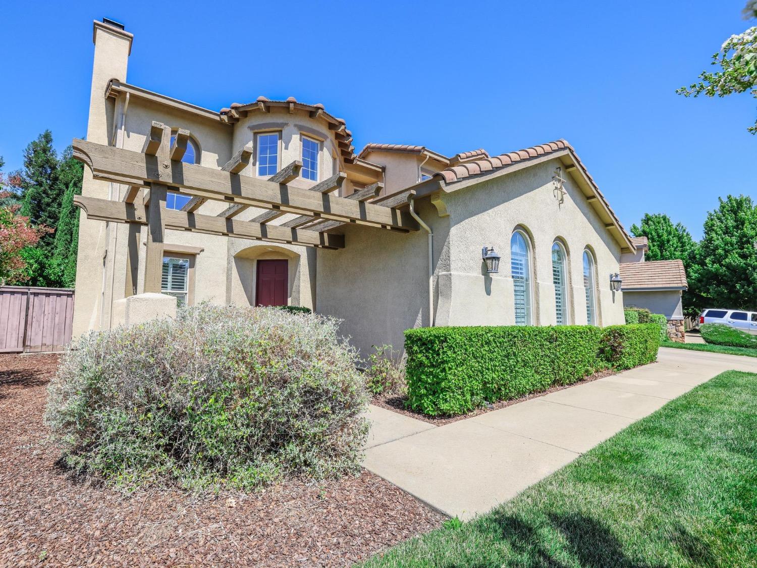 Detail Gallery Image 6 of 52 For 1649 Avondale Dr, Roseville,  CA 95747 - 5 Beds | 4/1 Baths