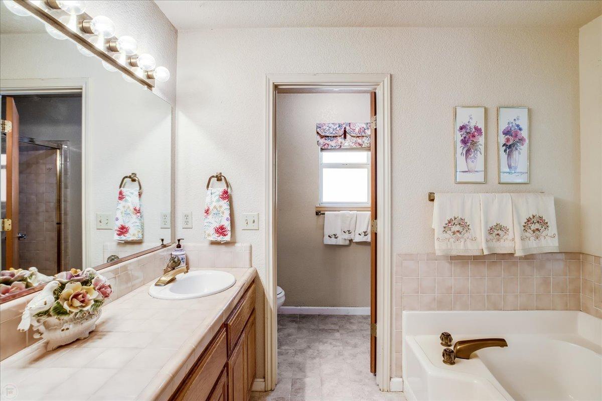 Detail Gallery Image 28 of 57 For 2155 Garden Circle Dr, Manteca,  CA 95336 - 3 Beds | 2 Baths