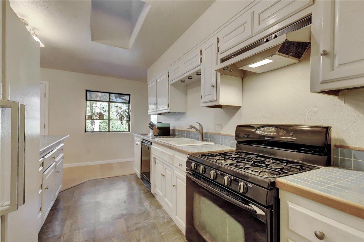 Detail Gallery Image 13 of 68 For 15461 Shannon Way, Nevada City,  CA 95959 - 3 Beds | 2 Baths
