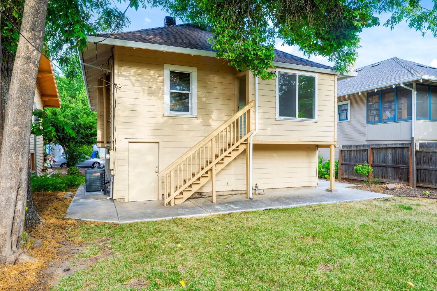 Santa Barbara Court, Sacramento, CA, 95816-5348