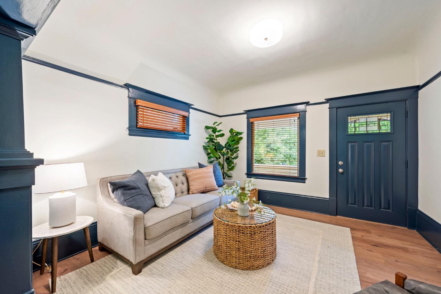 Santa Barbara Court, Sacramento, CA, 95816-5348