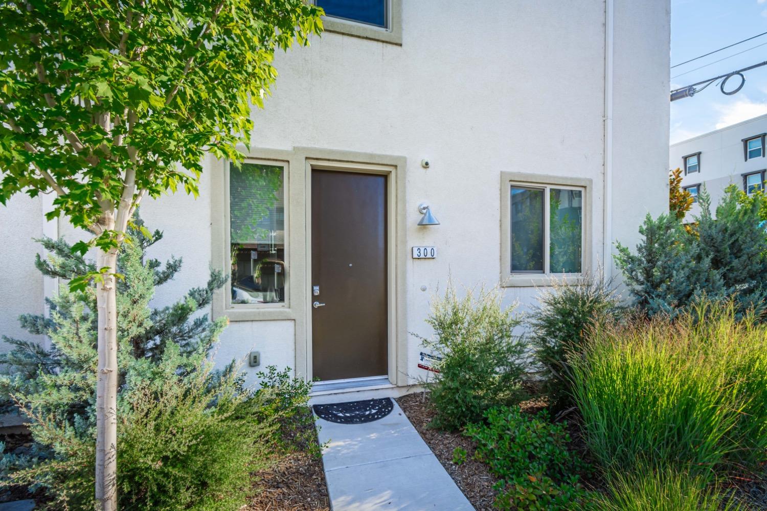 Detail Gallery Image 17 of 27 For 300 1st Ave, Sacramento,  CA 95818 - 1 Beds | 1 Baths