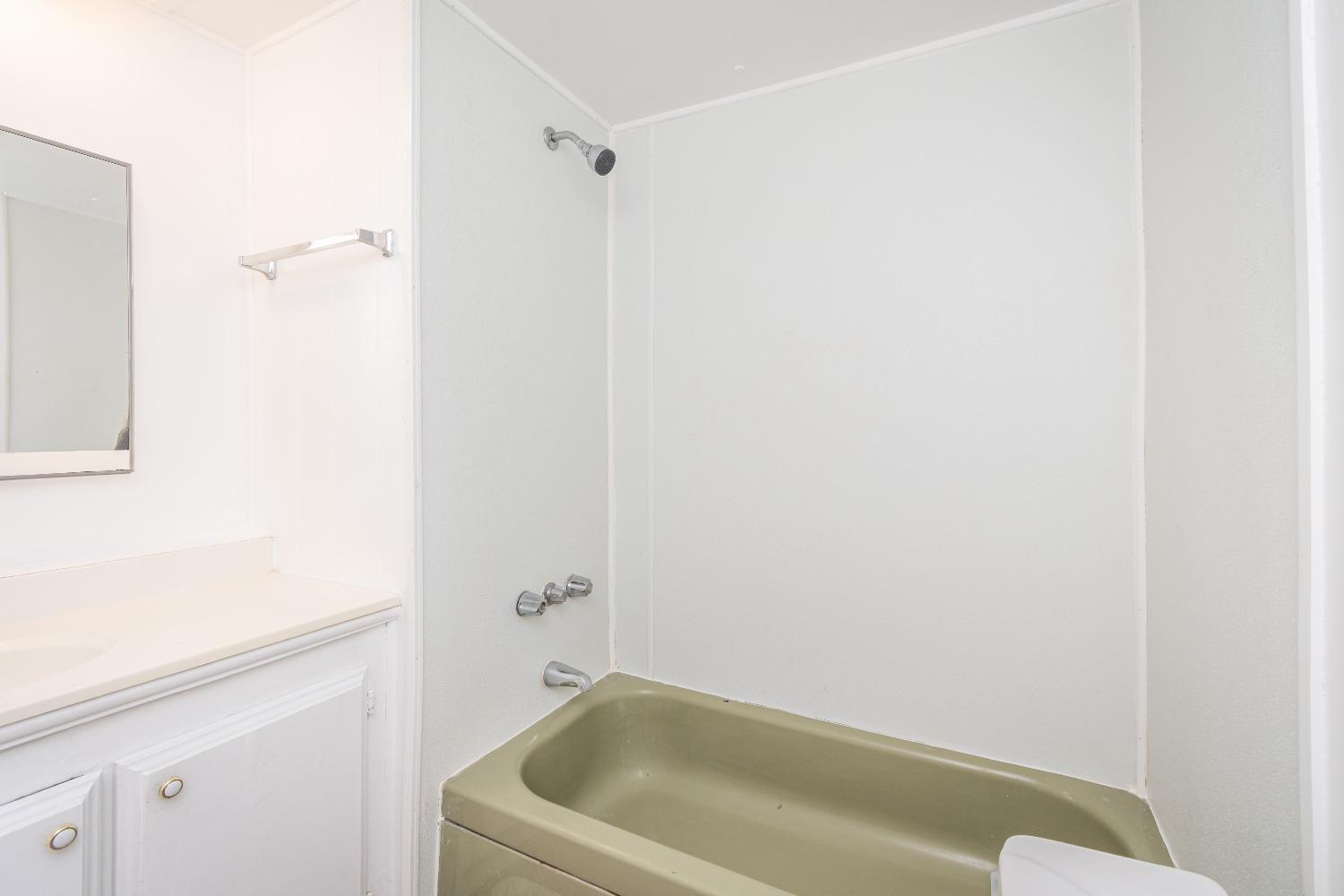 Detail Gallery Image 25 of 46 For 146 Lark St, Penn Valley,  CA 95946 - 1 Beds | 1 Baths