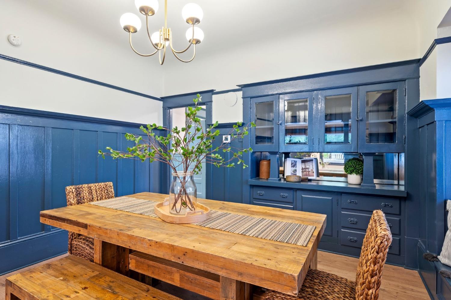 Santa Barbara Court, Sacramento, CA, 95816-5348