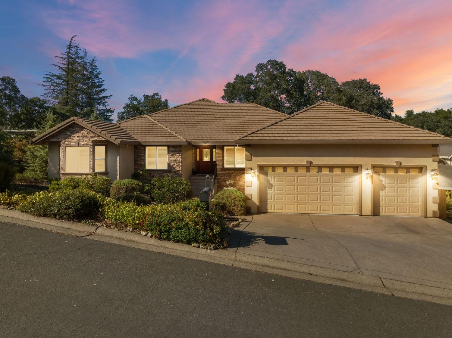 Detail Gallery Image 1 of 1 For 935 King Richard Ct, El Dorado Hills,  CA 95762 - 5 Beds | 2/1 Baths