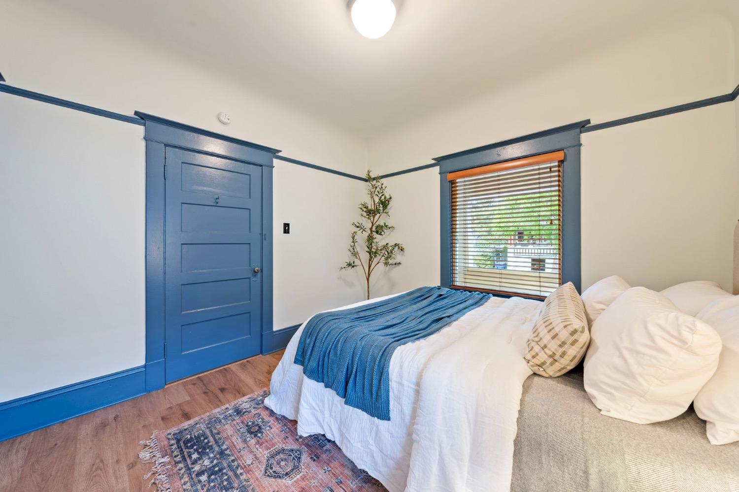 Santa Barbara Court, Sacramento, CA, 95816-5348
