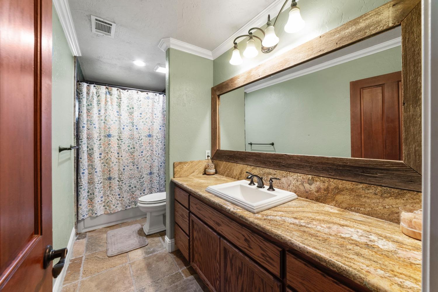 Detail Gallery Image 29 of 64 For 1340 G St, Rio Linda,  CA 95673 - 4 Beds | 2/1 Baths