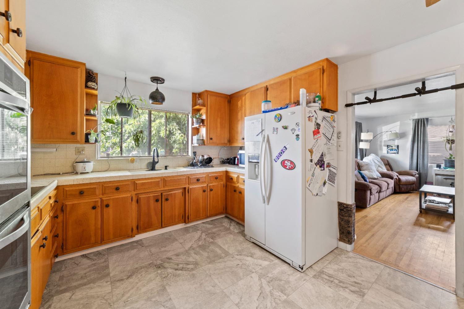 Detail Gallery Image 9 of 23 For 8011 Betty Lou Dr, Sacramento,  CA 95828 - 2 Beds | 1 Baths