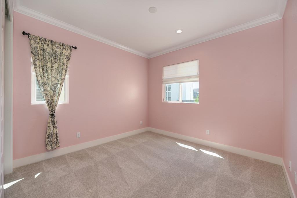 Forney Way, Sacramento, CA, 95816-6555