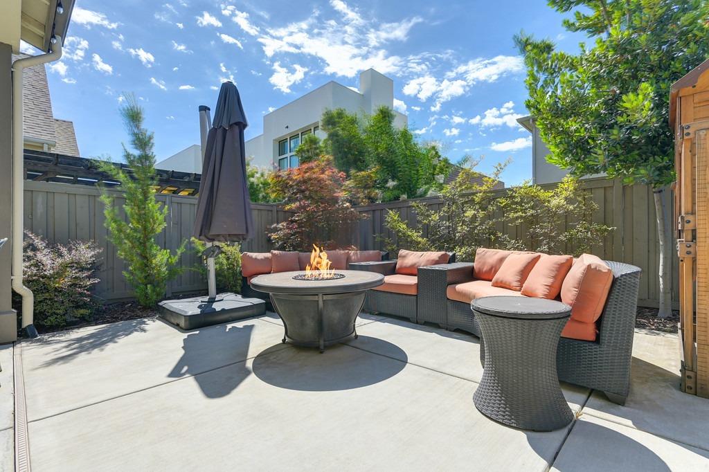 Forney Way, Sacramento, CA, 95816-6555