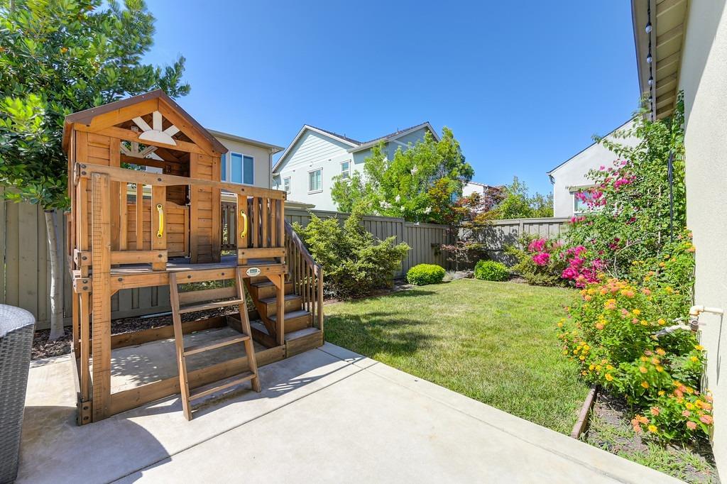 Forney Way, Sacramento, CA, 95816-6555