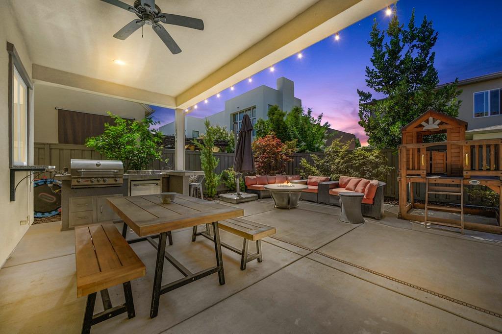 Forney Way, Sacramento, CA, 95816-6555