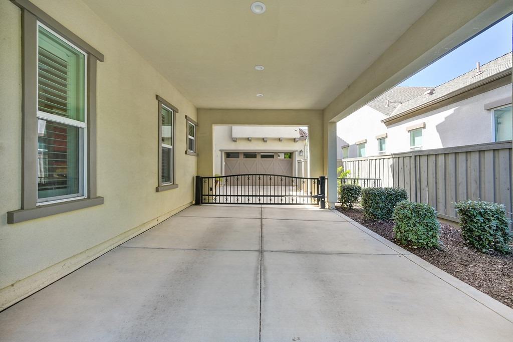 Forney Way, Sacramento, CA, 95816-6555