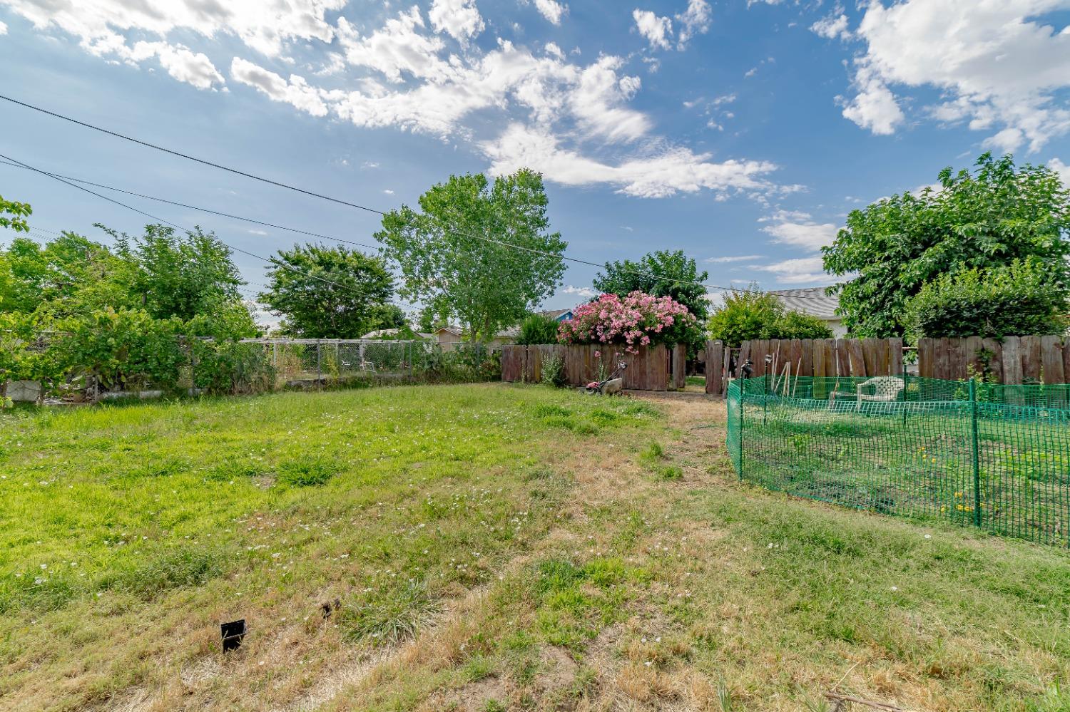 Detail Gallery Image 22 of 23 For 8011 Betty Lou Dr, Sacramento,  CA 95828 - 2 Beds | 1 Baths