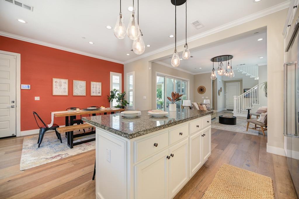 Forney Way, Sacramento, CA, 95816-6555
