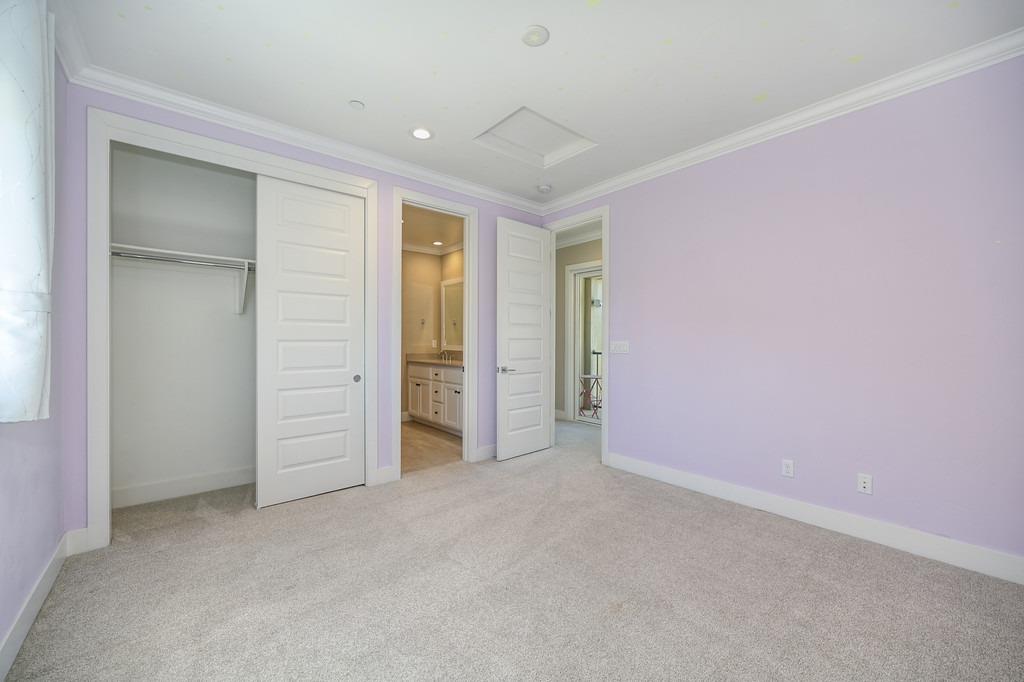 Forney Way, Sacramento, CA, 95816-6555