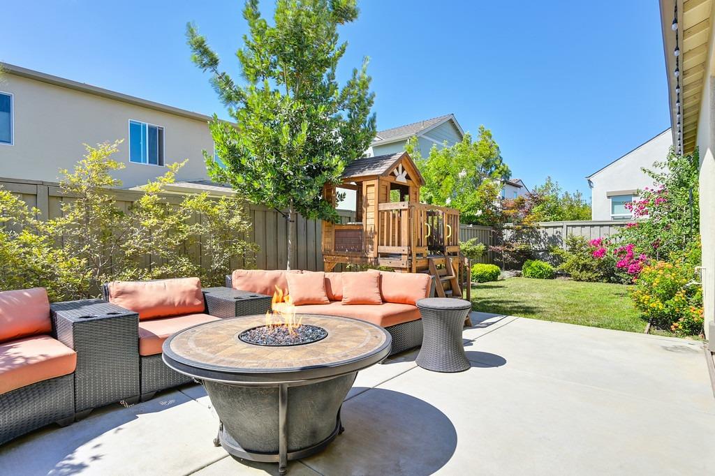 Forney Way, Sacramento, CA, 95816-6555