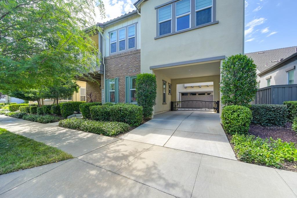 Forney Way, Sacramento, CA, 95816-6555