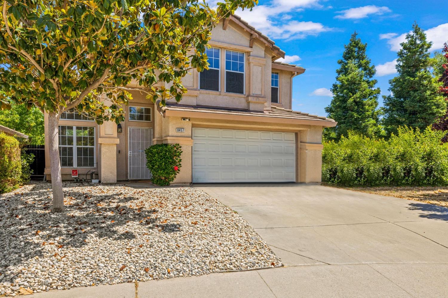 Detail Gallery Image 1 of 1 For 8457 Ardelle Way, Elk Grove,  CA 95624 - 4 Beds | 2/1 Baths