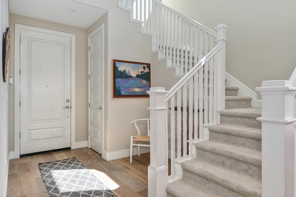 Forney Way, Sacramento, CA, 95816-6555