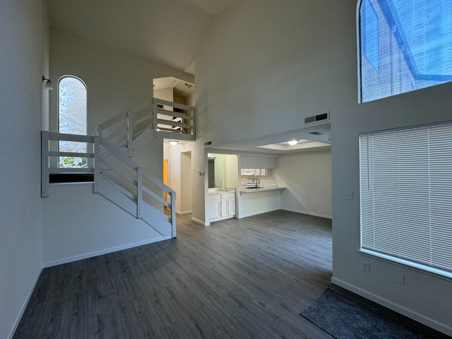 Detail Gallery Image 2 of 18 For 1109 E Orangeburg Ave #15,  Modesto,  CA 95350 - 3 Beds | 2/1 Baths