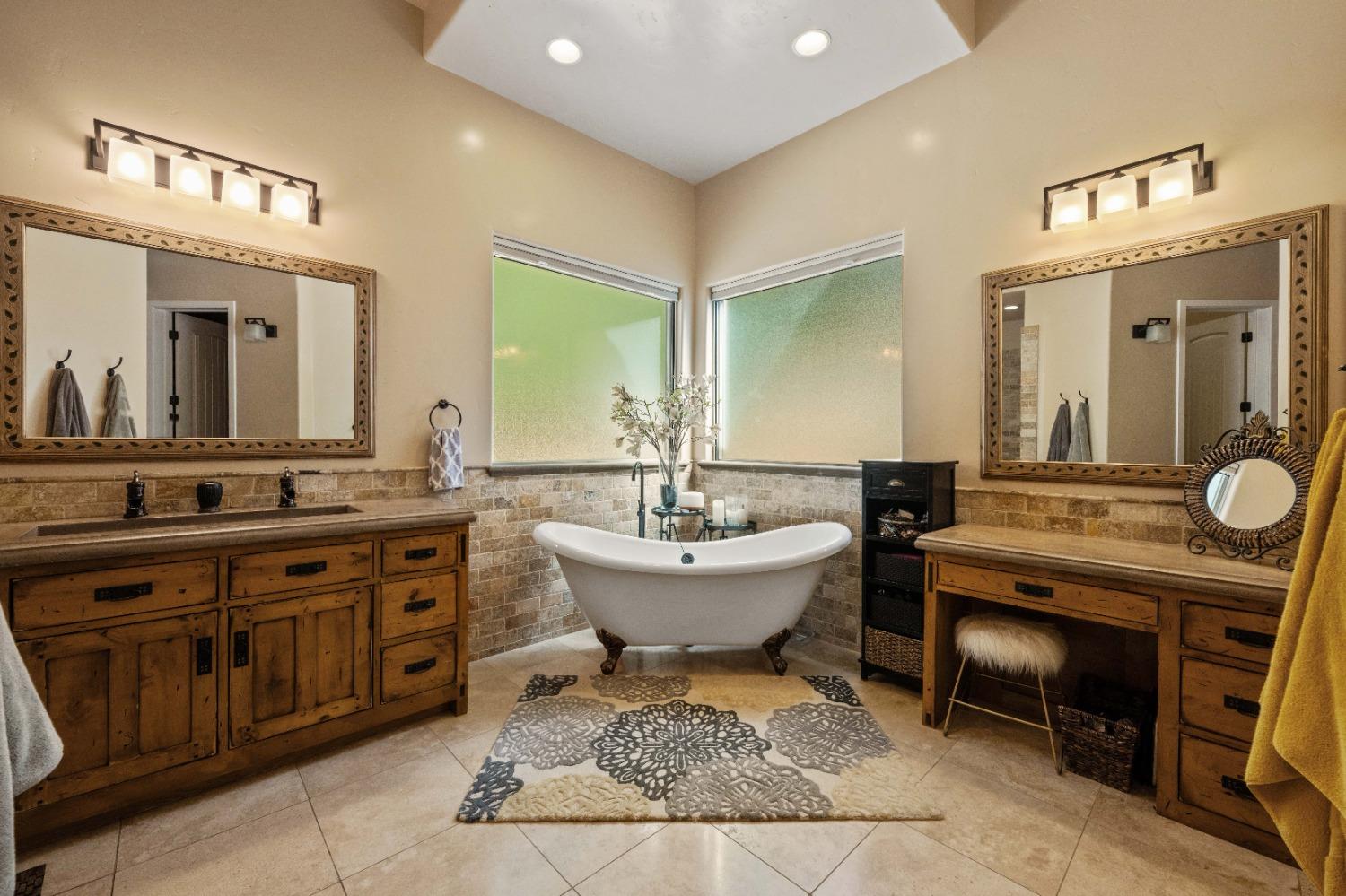 Detail Gallery Image 39 of 66 For 4530 Porta Venare Ct, Foresthill,  CA 95631 - 4 Beds | 3/1 Baths