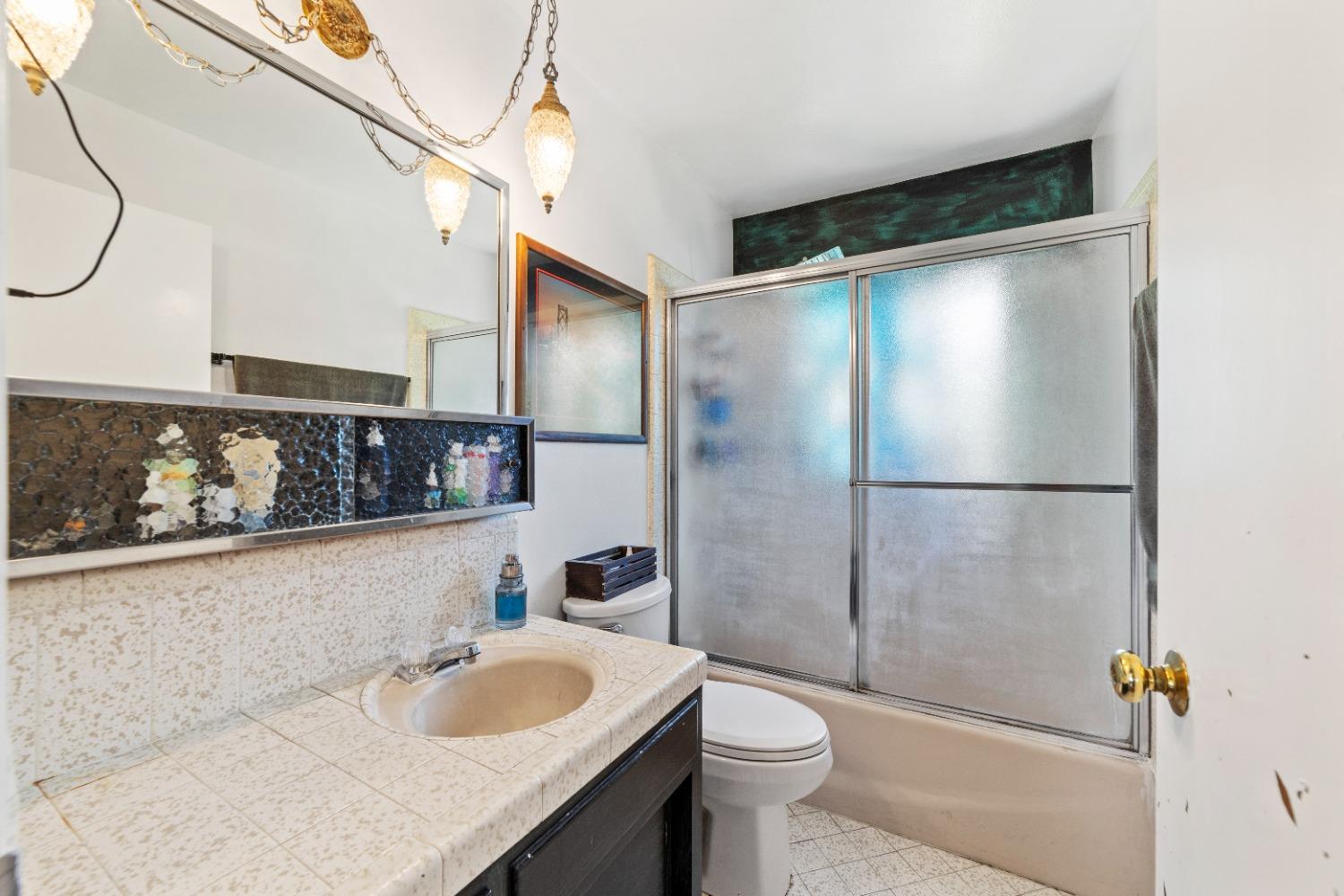 Detail Gallery Image 13 of 23 For 8011 Betty Lou Dr, Sacramento,  CA 95828 - 2 Beds | 1 Baths