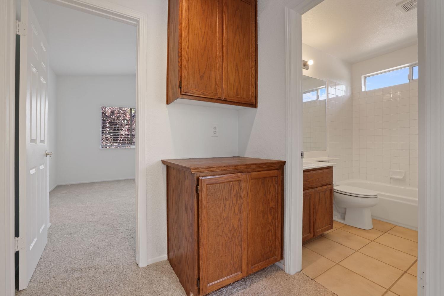 Detail Gallery Image 25 of 40 For 3064 Carousel Cir, Stockton,  CA 95219 - 3 Beds | 2/1 Baths